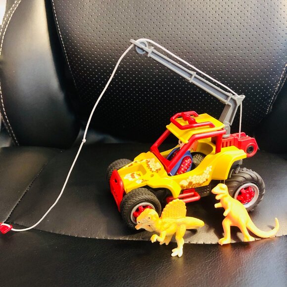 Playmobil 4175 Dino Expedition Amphibious Vehicle with Explorer & Dinosaurs - Picture 3 of 3